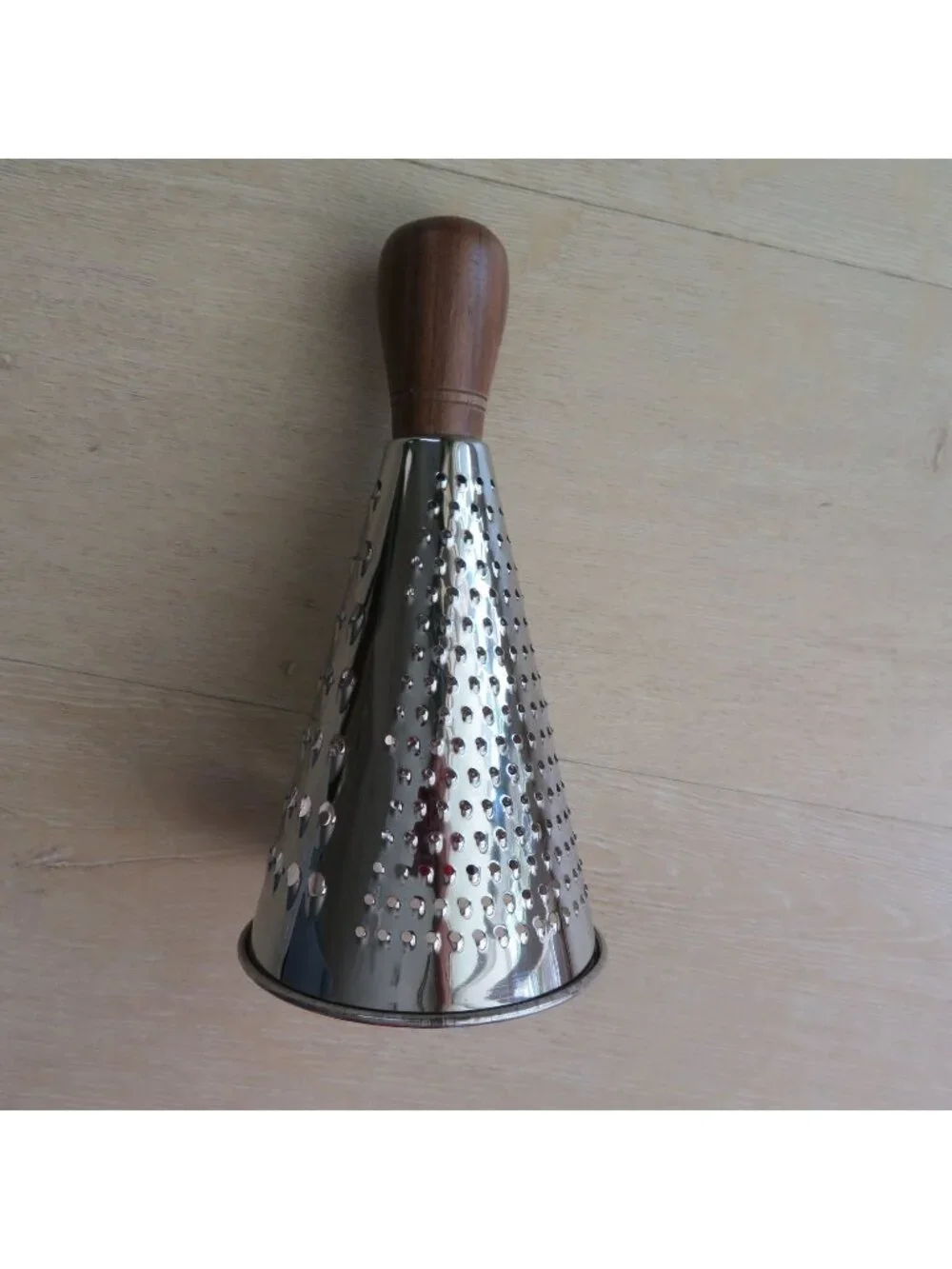 Williams Sonoma Stainless Steel Walnut Knob Handle Conical Cheese Grater Discont